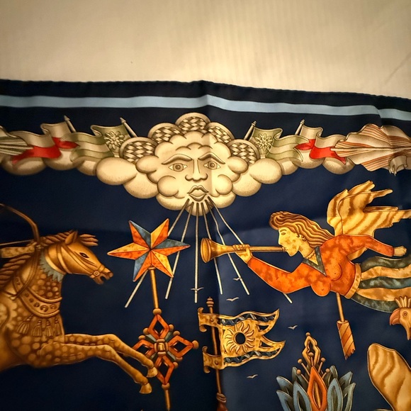 *****Vintage*****Hermes silk scarf - Picture 6 of 8